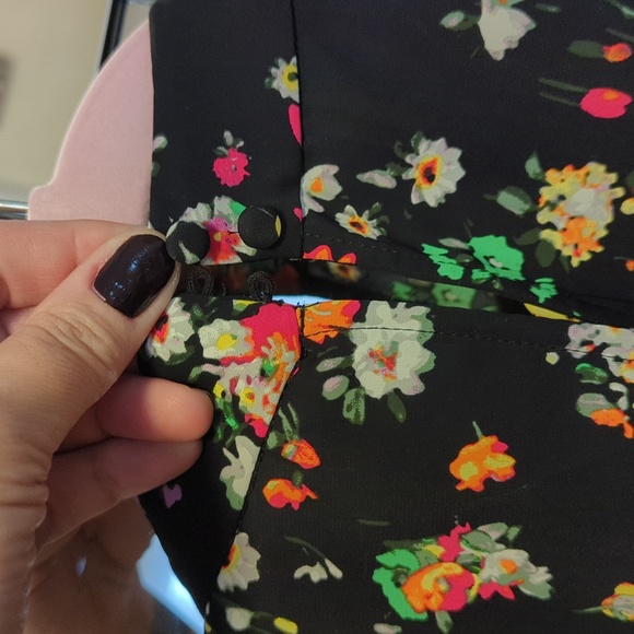 Floral blouse - Picture 4 of 4